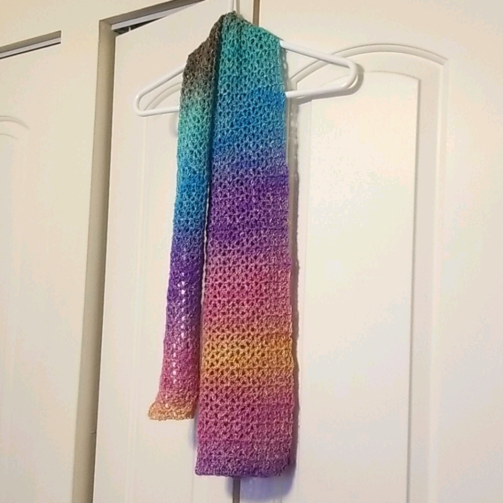 Handmade crochet scarf - Picture 2 of 2